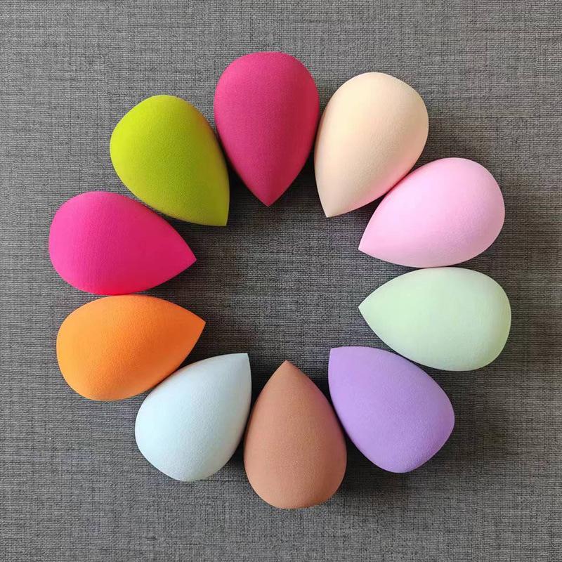 Bling Hair 1 Pieces Hair Styling Comb Set Teasing Hair Brush Rat Tail Comb Edge Brush for Edge&Back Brushing (Color Random) And1 pcs Makeup Sponge Blender Beauty Egg (Color Random) Cosmetic Powder Puff Women Make Up Accessories Beauty Tools